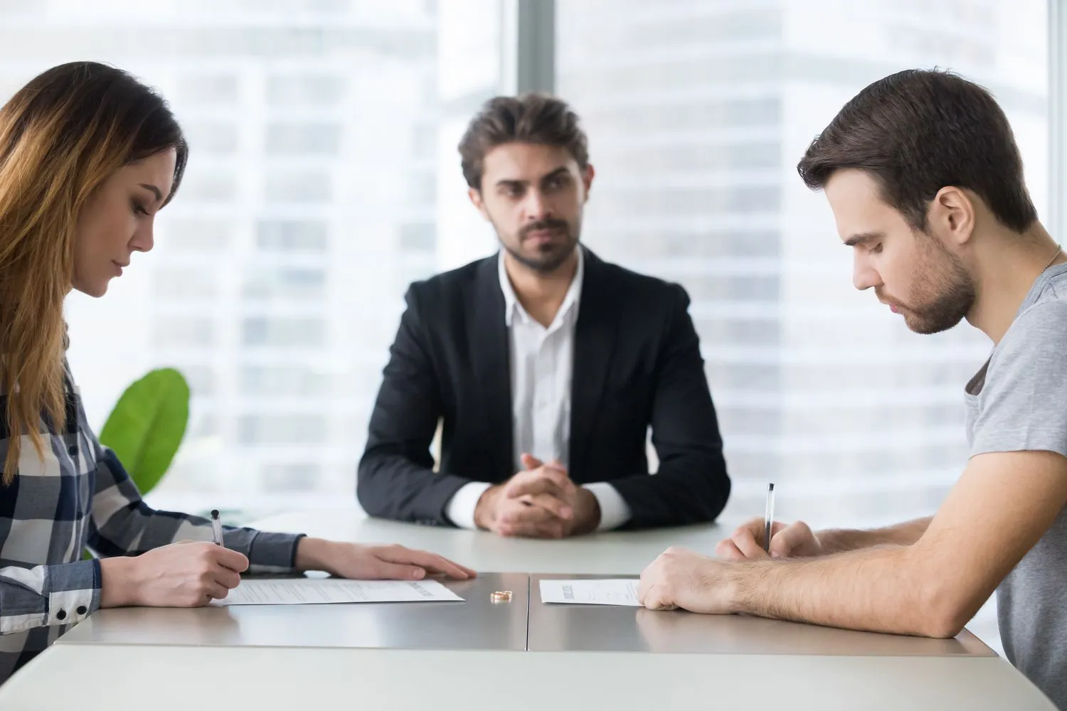 How EH Mediation Guides Couples Toward Fair and Balanced Outcomes Ashford