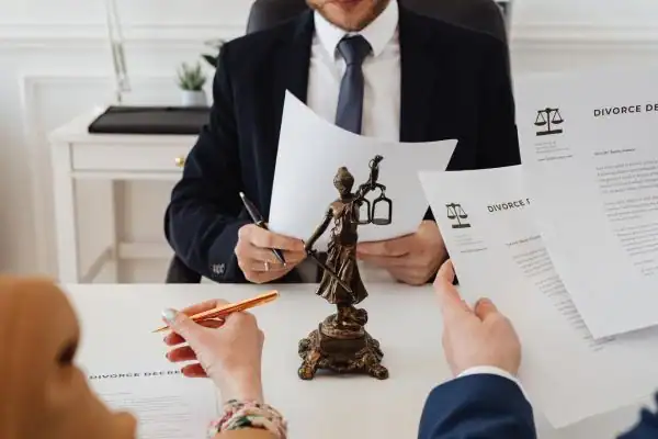 image of divorce mediation - enable via legal aid Ashford